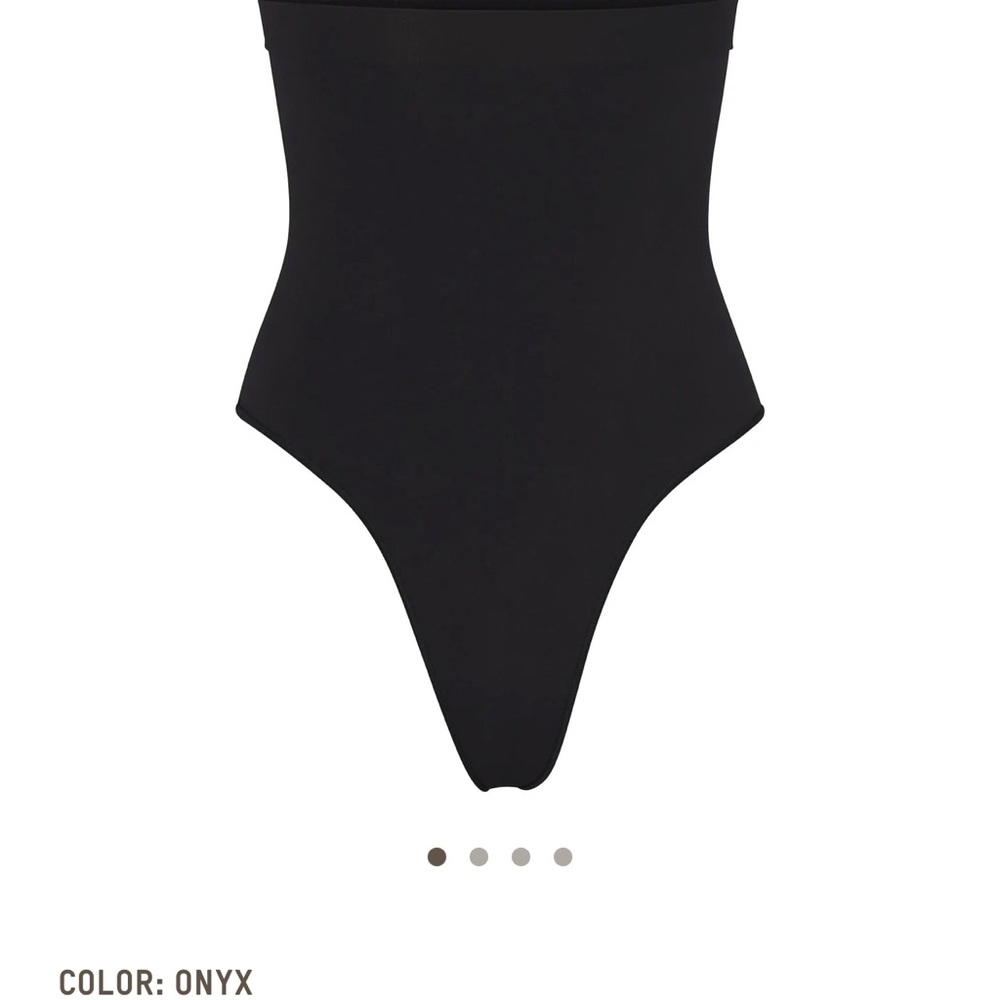 Skims Sculpting Thong High Waist S/M Onyx